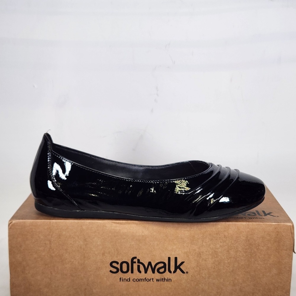 SoftWalk Safi Flats Women Size 8 Black Patent Pleated Comfort Ballet Shoes